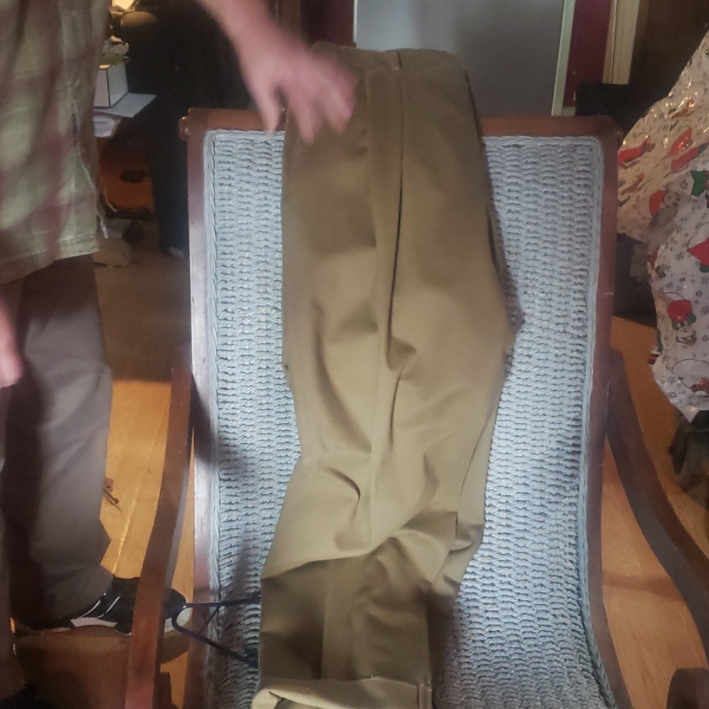 Pants - Picture 2 of 3